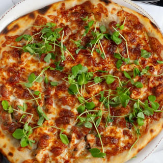 Chicken Alfredo Pizza